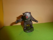 DDR Bär angreifend  Grizzly